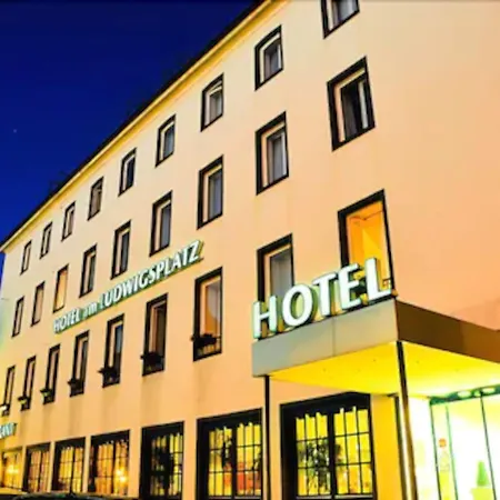Am Ludwigsplatz מלון 3*