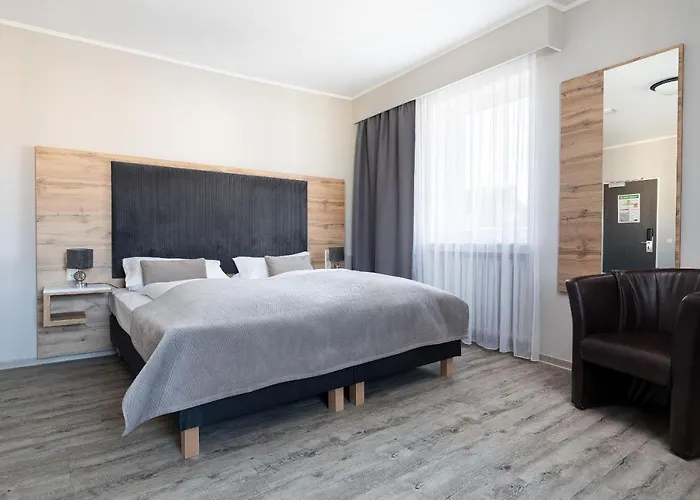 酒店 鲁德温格思广场酒店